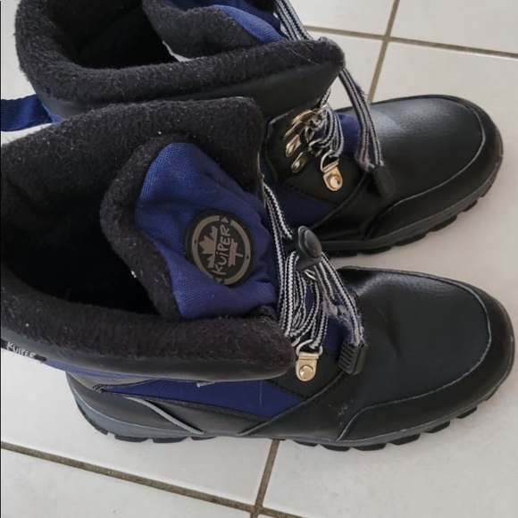 3 items: Timberland Boots, Ice Skates and Winter Boots - Picture 7 of 13